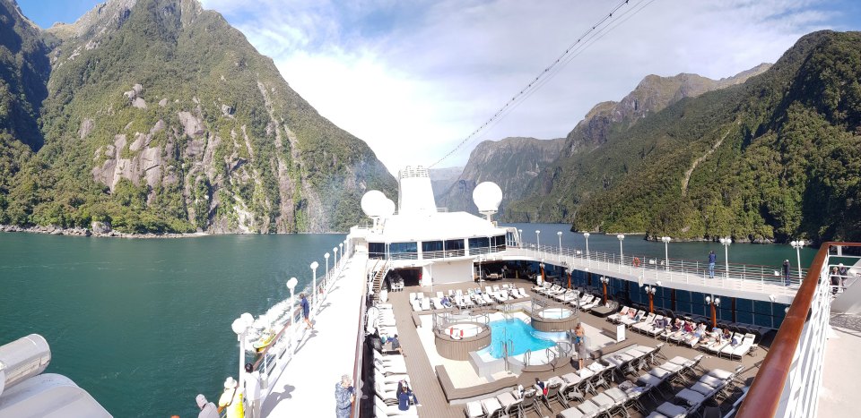 <h2>2019 New Zealand & Sydney Golf Cruise</h2>Azamara Quest (Jan)