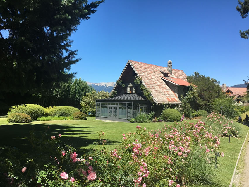 <h2>The Best of Argentina Escorted 2018</h2>11 Nights in Patagonia & Buenos Aires | 6 Rounds | January 15 – 26